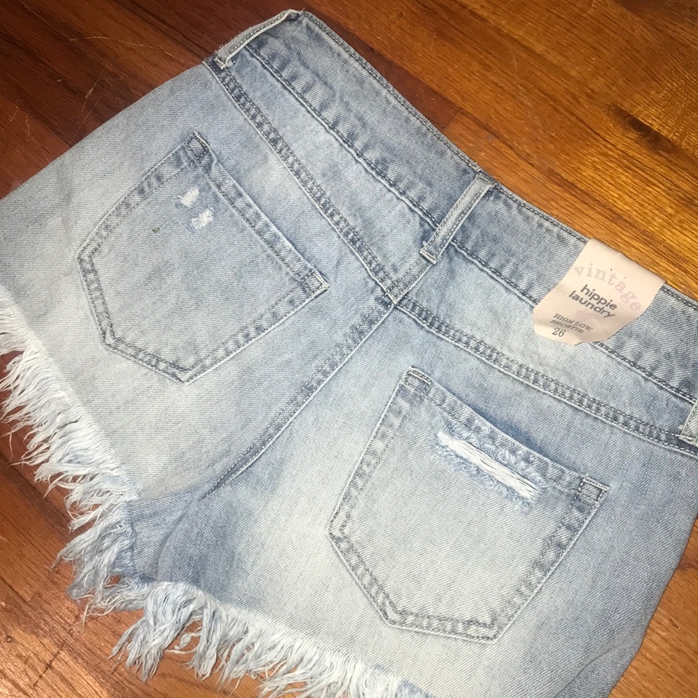 “hippie laundry” denim shorts - Picture 2 of 3